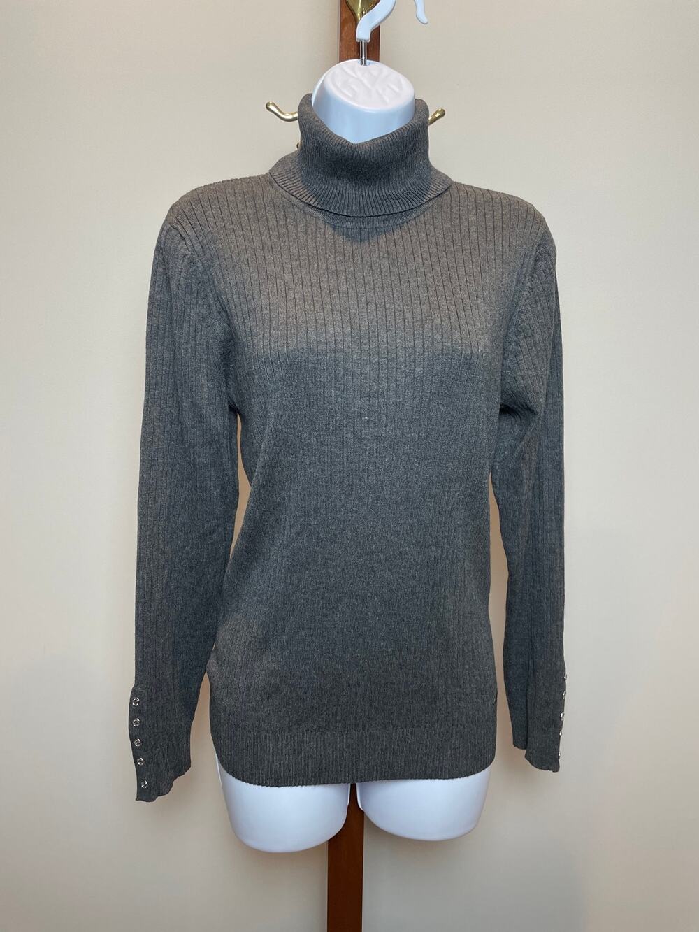 Calvin Klein Gray Ribbed Turtleneck Sweater Button Sleeve Detail Size L